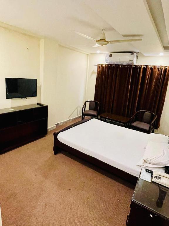 Citymax Hotel Rawalpindi Buitenkant foto