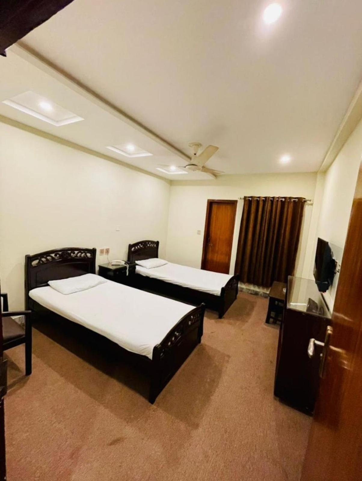 Citymax Hotel Rawalpindi Buitenkant foto